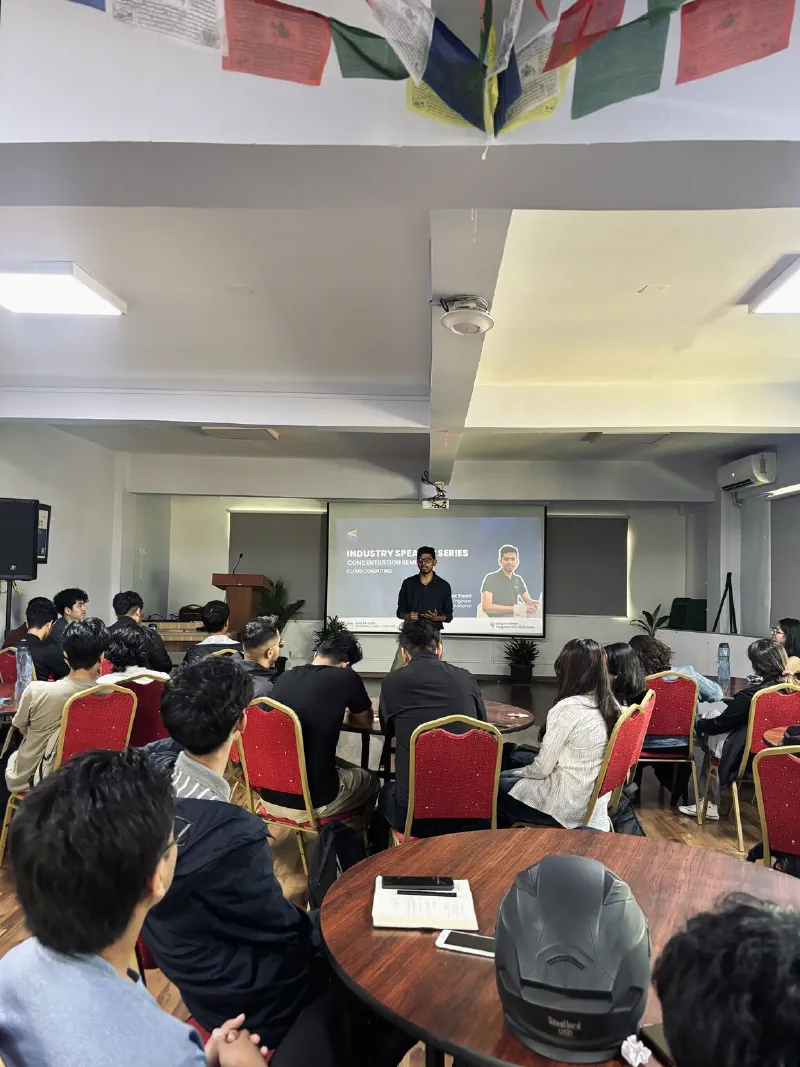 Saugat presenting cloud computing at the King's College concentration seminar